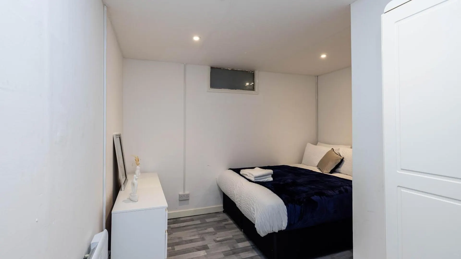 Apartment Sleeps4-Sofabed-Closetocity-Freeparking London United Kingdom